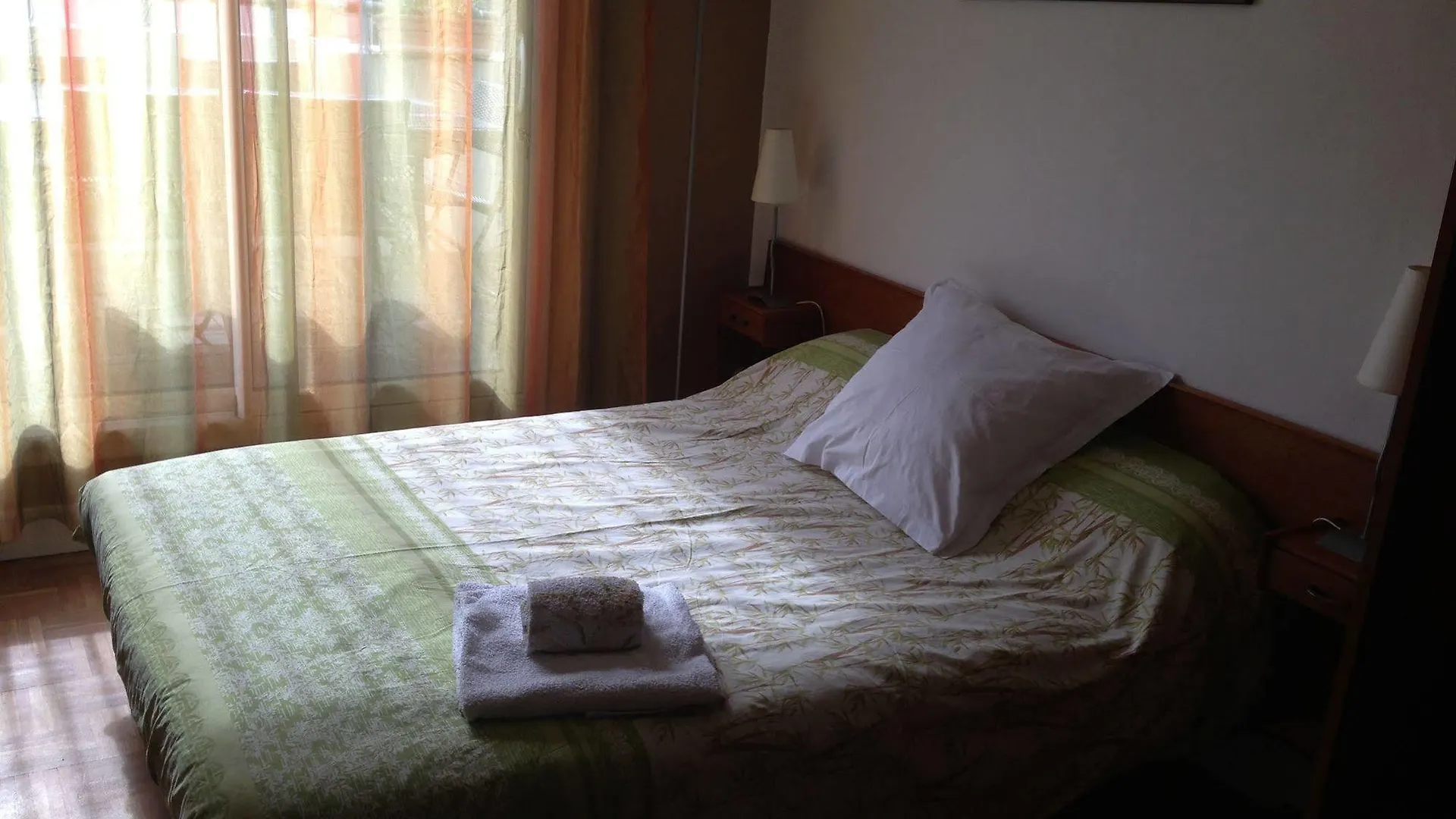 D'amis - D'hotes-b&b-guest House Bed & Breakfast
