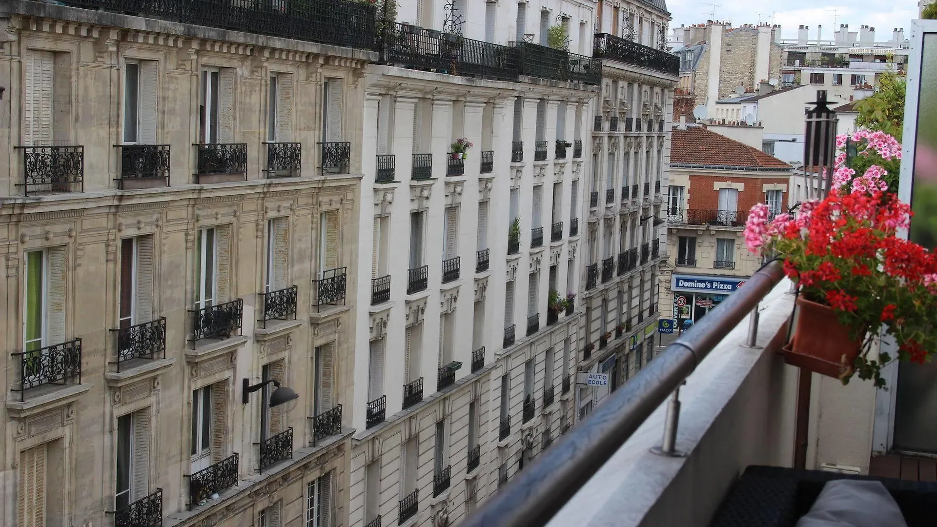 Bed & Breakfast D'amis - D'hotes-b&b-guest House Paris